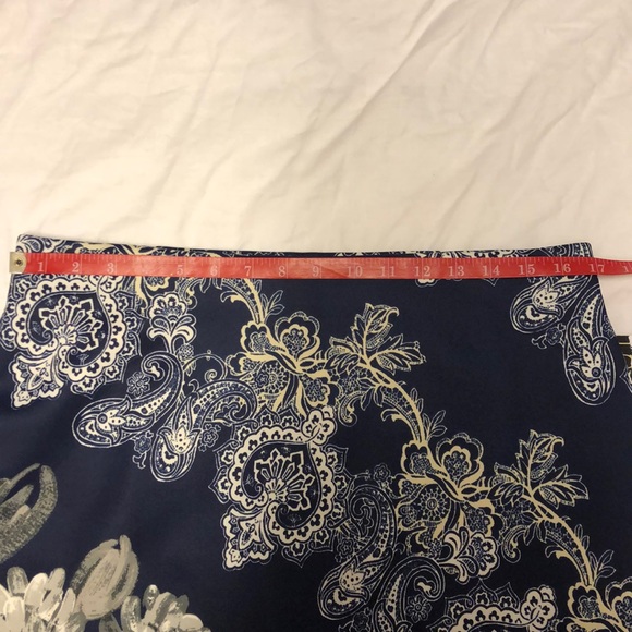 NYCC Pencil Skirt, NWT, Large - Picture 5 of 6